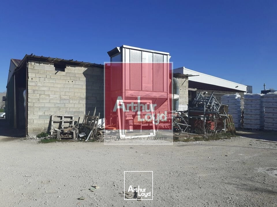 Locaux d'activité & Entrepôts - Location - LA CHAPELLE-SAINT-LUC - 10600 - 302-302 - 7025509