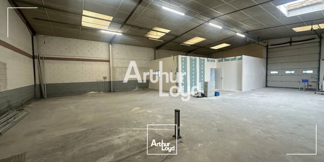 CESSON SEVIGNE - LOCAL D'ACTIVITES A LOUER - 270 M²