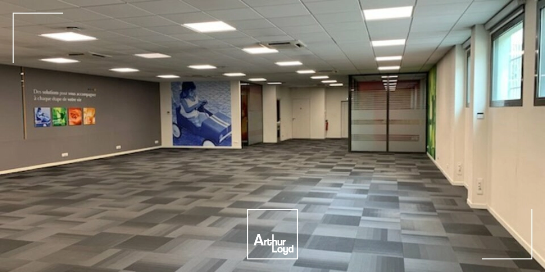 Local à louer Avignon axe principal entrant d'Avignon