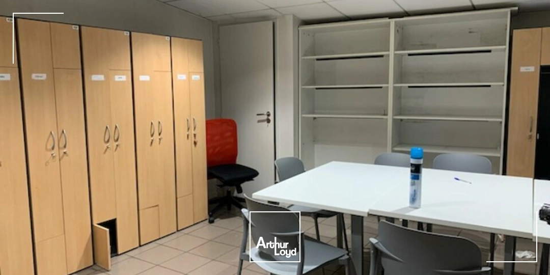 Local à louer Avignon axe principal entrant d'Avignon