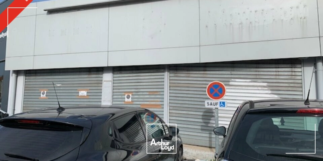 Local à louer Avignon axe principal entrant d'Avignon