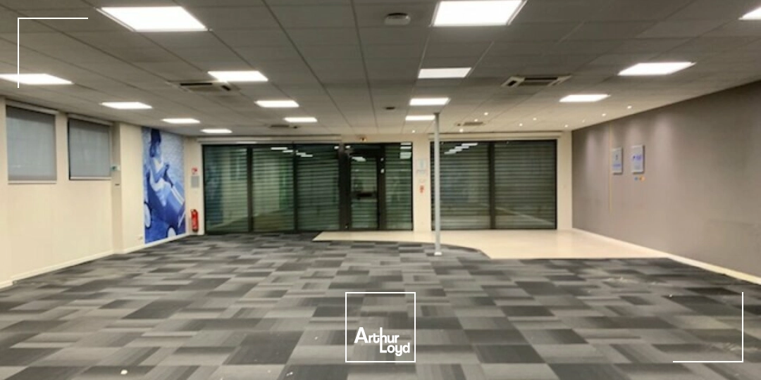 Local à louer Avignon axe principal entrant d'Avignon