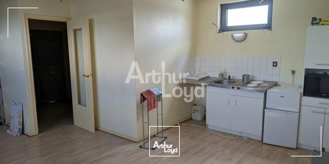 MELESSE - LOCAL COMMERCIAL A LOUER - 535 M²