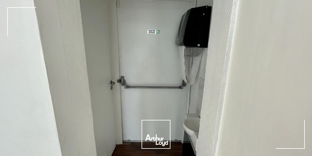 Locaux commerciaux à louer à ROUEN 76000