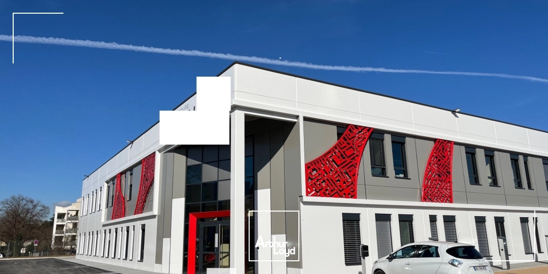 A LOUER - Parc d'activités dernière génération - SAINT-PRIEST