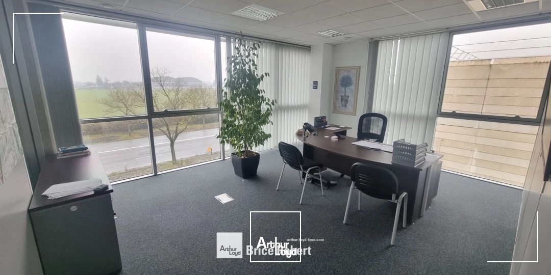 A louer - EUROPARC DU CHENE - Bureaux au 2ème étage - Bron 