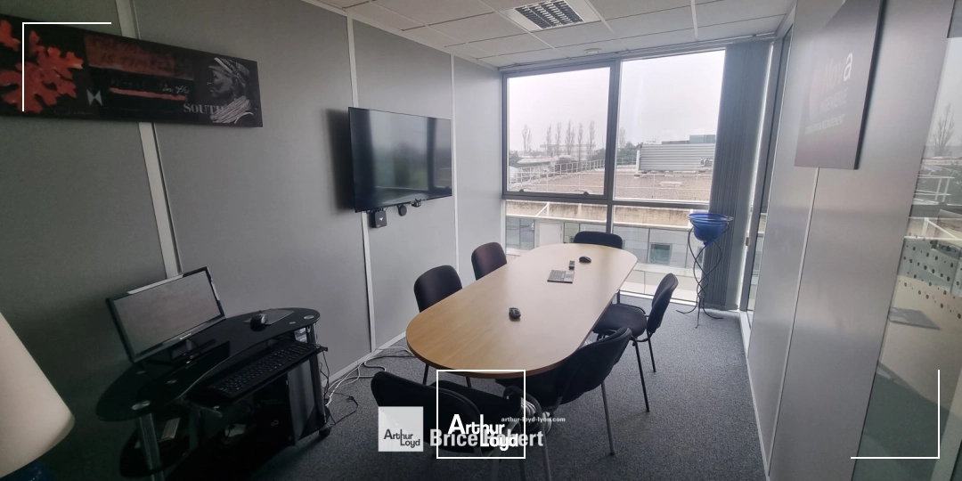 A louer - EUROPARC DU CHENE - Bureaux au 2ème étage - Bron 