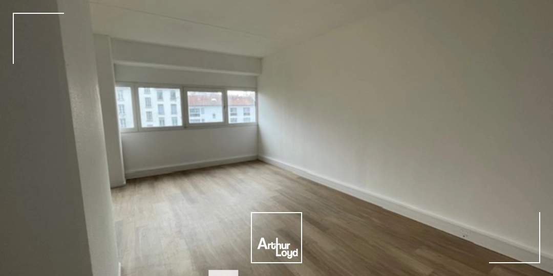 A louer - LE GARIBALDI - Bureaux en étage élevé - Lyon 7ème