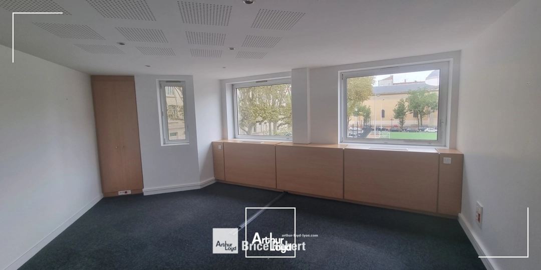A louer - LE PLACE VENDOME - Bureaux lumineux - Lyon 6ème