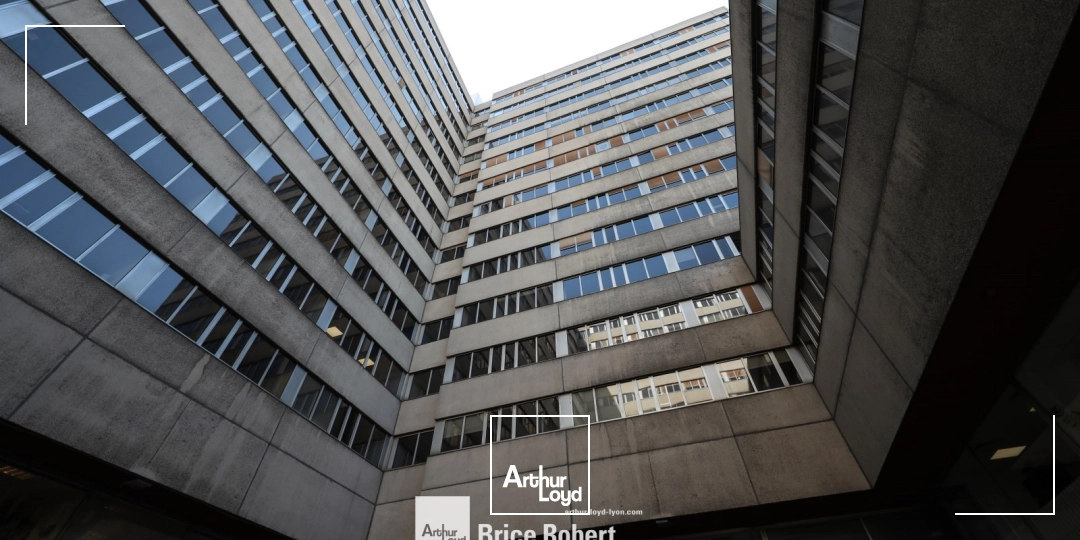A louer - LE BRITANNIA - Bureaux dans un immeuble tertiaire - Lyon 3ème Part-Dieu