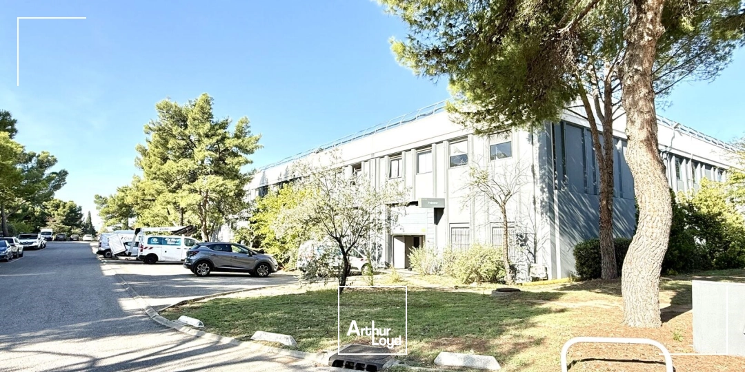 BUREAUX RENOVÉS A LOUER A VITROLLES