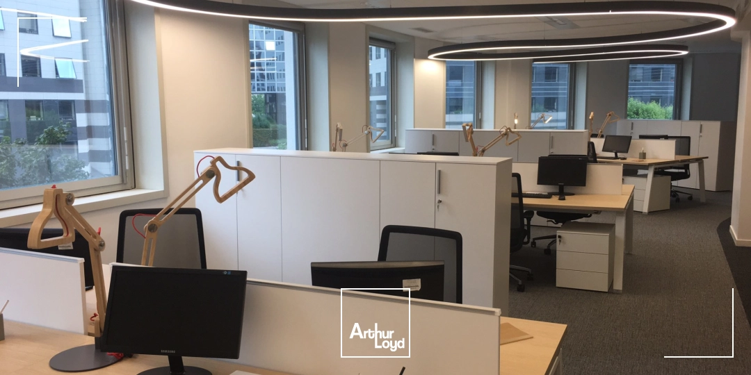 Espaces de bureaux fonctionnels à proximité de la dalle de la Défense