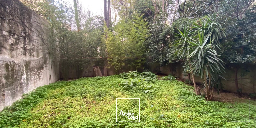 Bureaux à louer avec terrasse et jardin - Paradis / Périer - 13008 Marseille