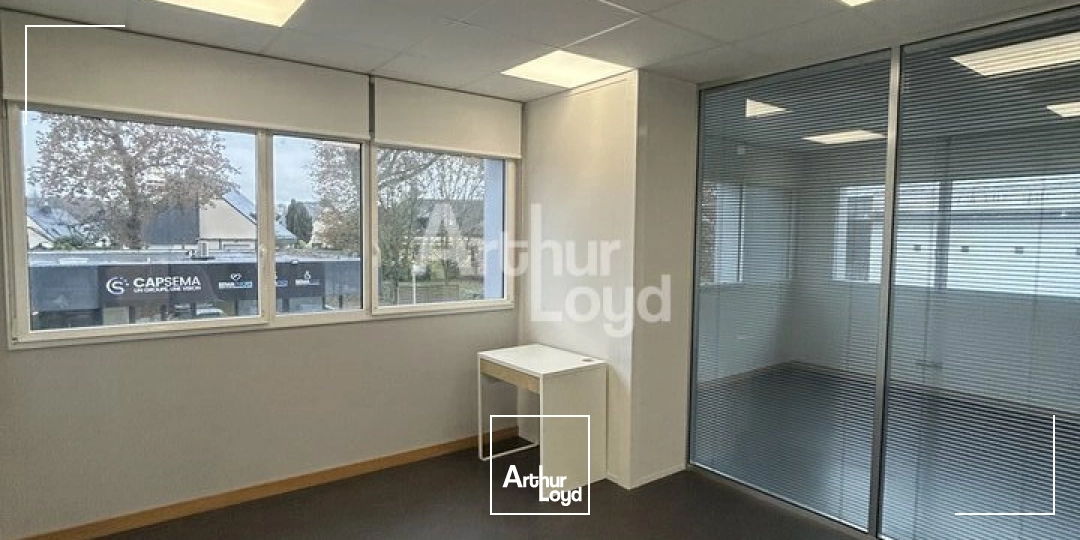SAINT GREGOIRE - BUREAUX A LOUER - 278 M²