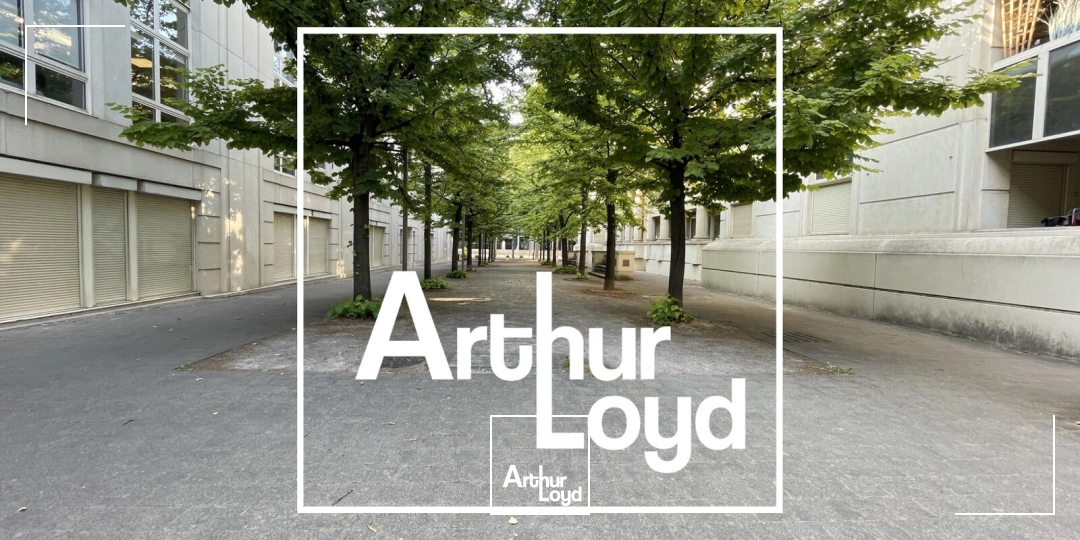 LOCATION BUREAUX - 58 M2. - CENTRE VILLE ANTIGONE