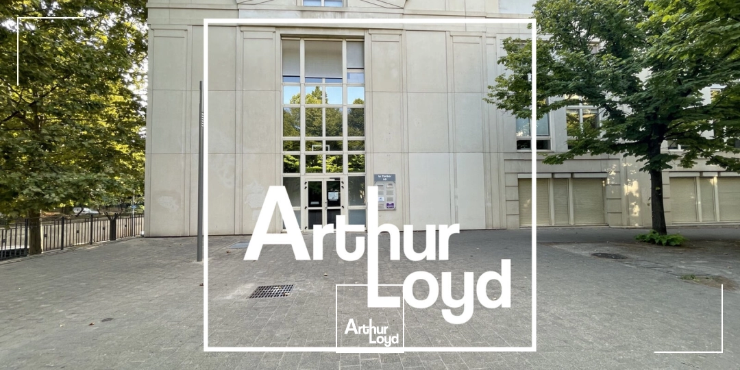 LOCATION BUREAUX - 58 M2. - CENTRE VILLE ANTIGONE