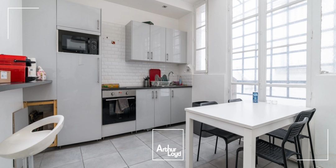 Bureaux à louer à PARIS 75012