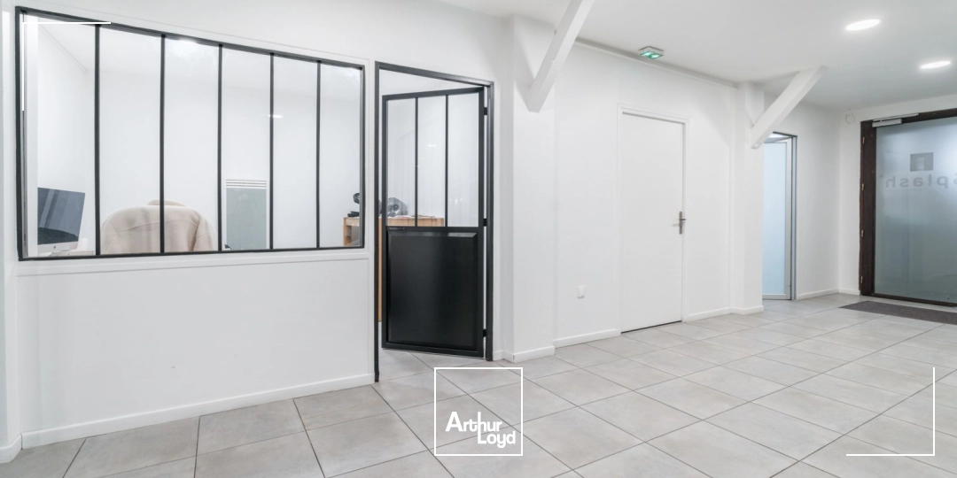 Bureaux à louer à PARIS 75012