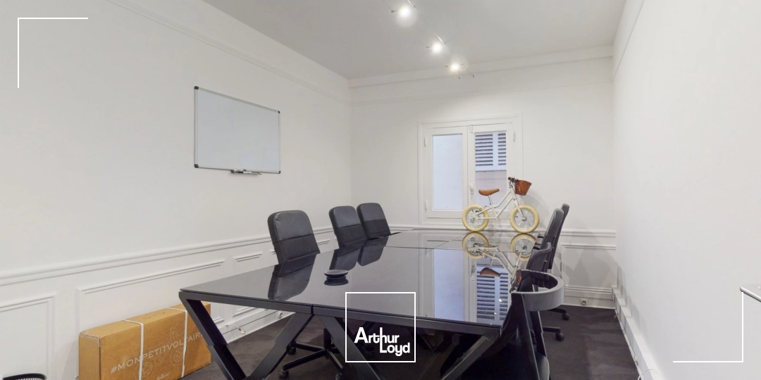 Bureaux à louer à PARIS 75017