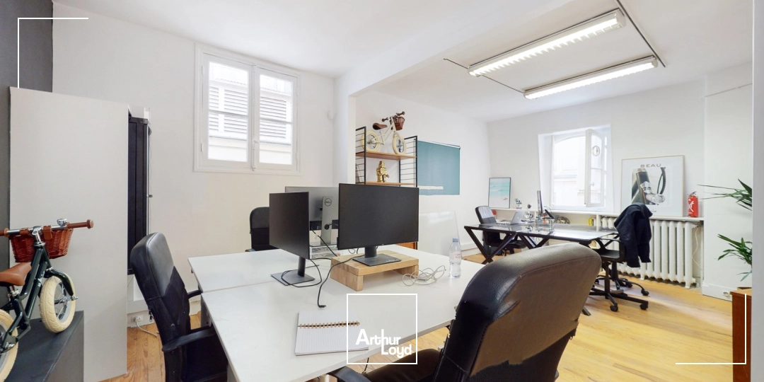 Bureaux à louer à PARIS 75017