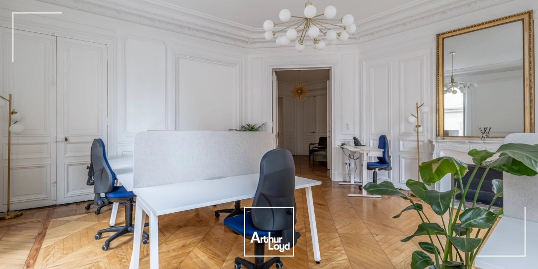 Bureaux à louer à PARIS 75008