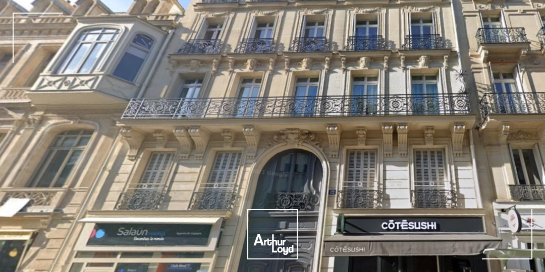Bureaux à louer à PARIS 75008