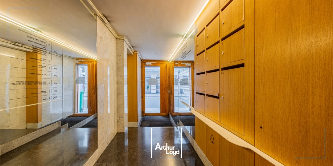 Bureaux à louer à PARIS 75008