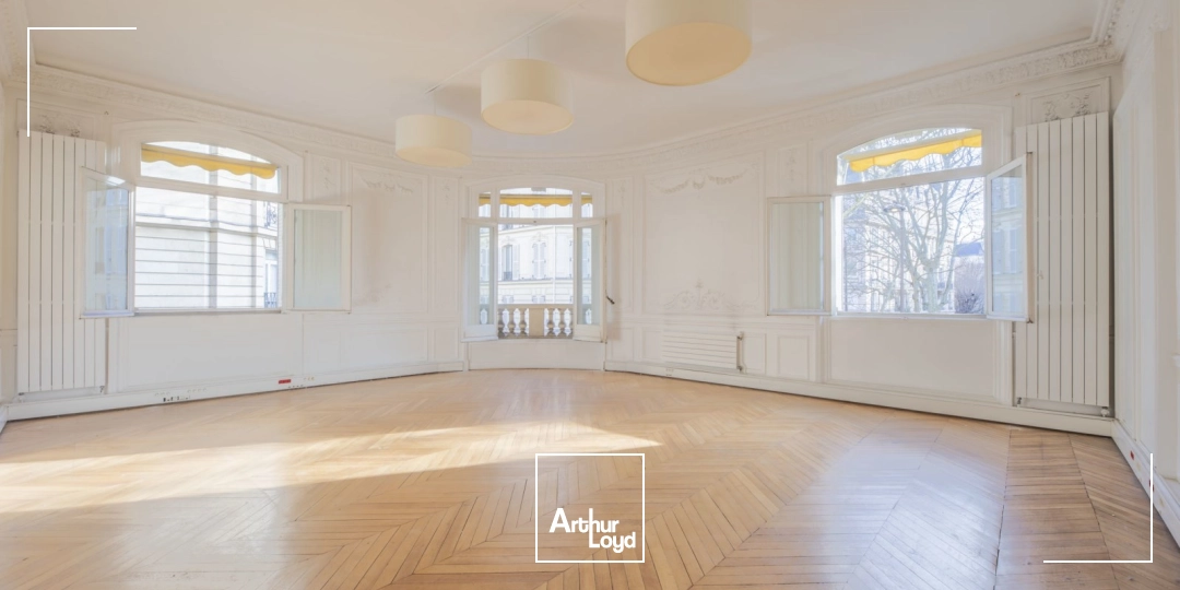 Bureaux à louer à PARIS 75016