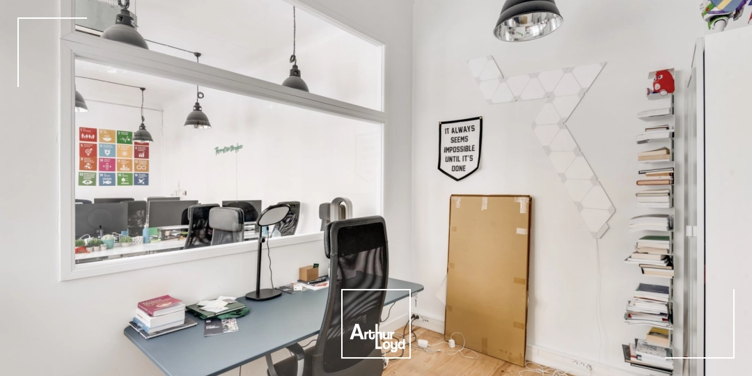 Bureaux à louer à PARIS 75008