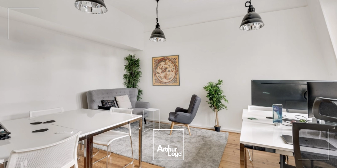 Bureaux à louer à PARIS 75008