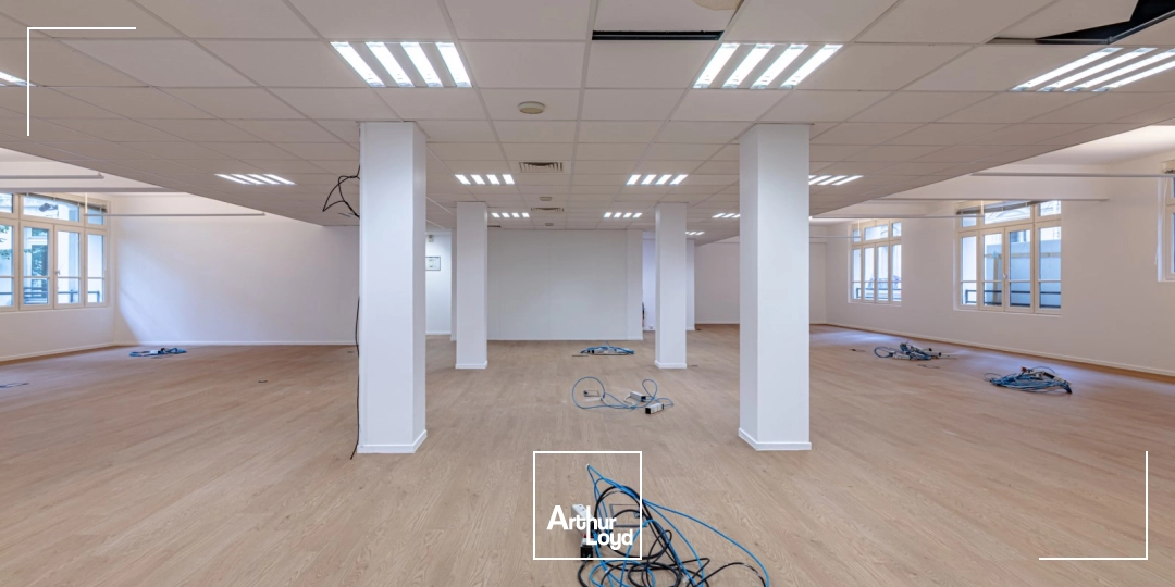 Bureaux à louer à PARIS 75008