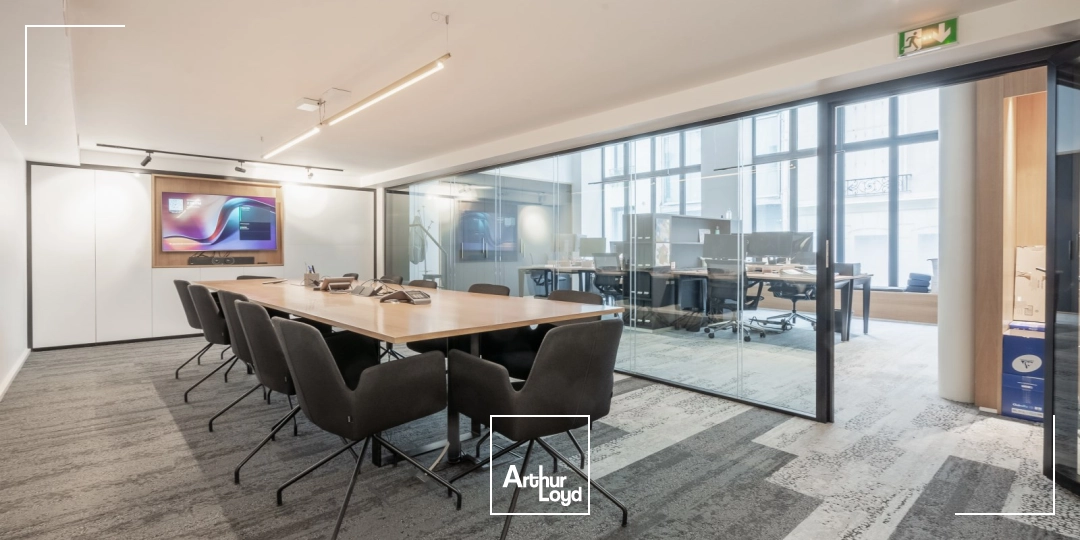 Bureaux à louer à PARIS 75008