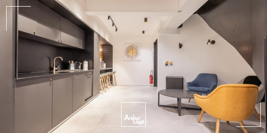 Bureaux à louer à PARIS 75008