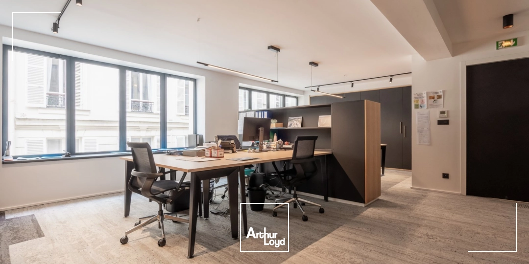 Bureaux à louer à PARIS 75008