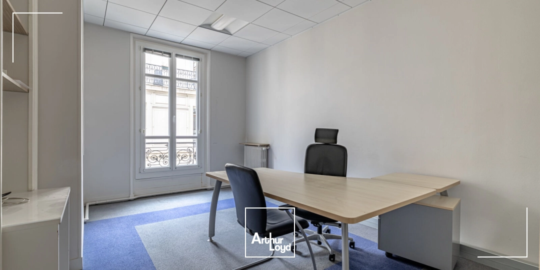 Bureaux à louer à PARIS 75008
