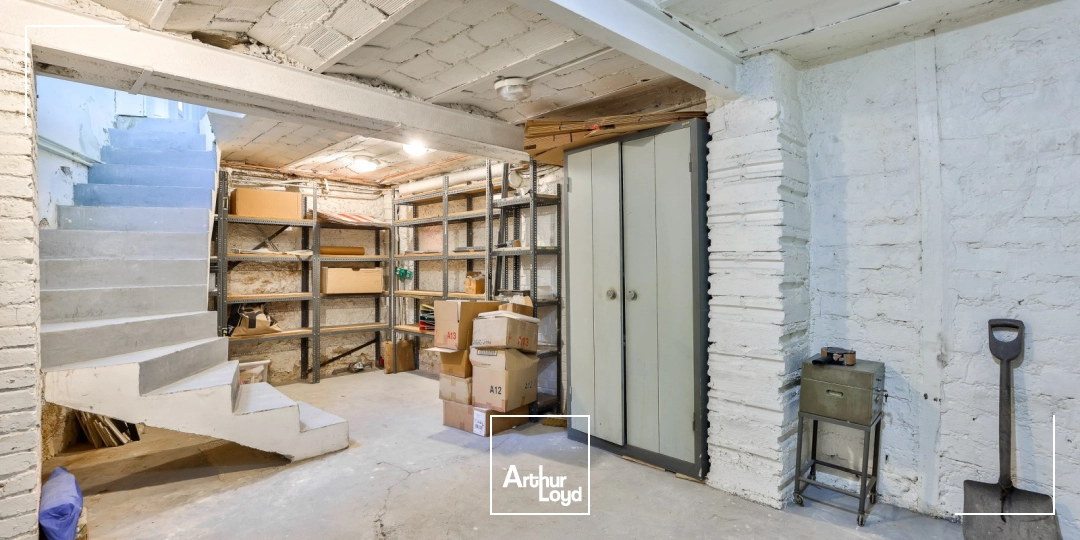 Bureaux à vendre à PARIS 75018