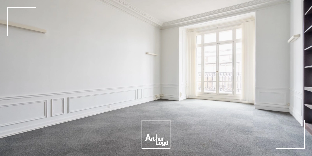 Bureaux à louer à PARIS 75008