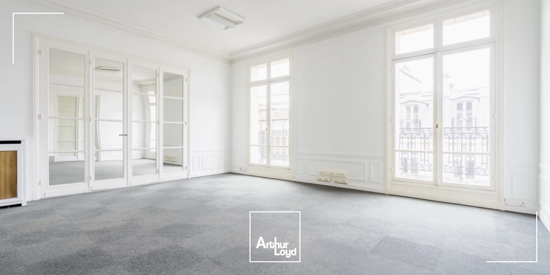 Bureaux à louer à PARIS 75008