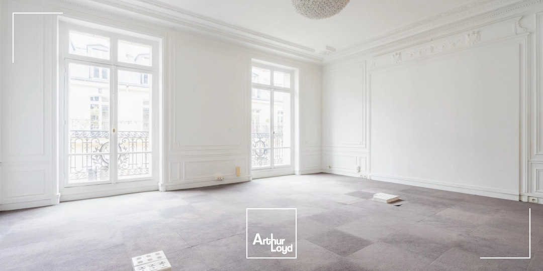 Bureaux à louer à PARIS 75008