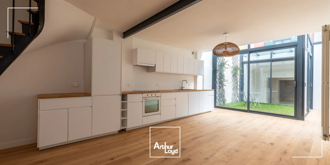 Bureaux à louer à PARIS 75020