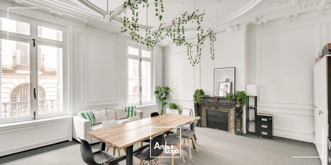 Bureaux à louer à PARIS 75008