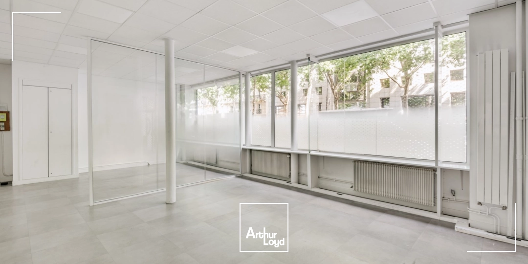 Locaux commerciaux à vendre à PARIS 75012