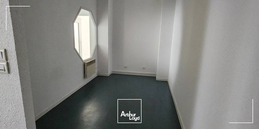 Location bureaux Belfort - 133,35 m2 - Proche gare et centre commercial