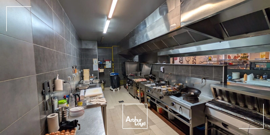 CESSION DROIT AU BAIL - BÂTIMENT INDÉPENDANT 1 204 M² - EXTRACTION / PARKING SOUS-SOL / ERP - PONTOISE (95)