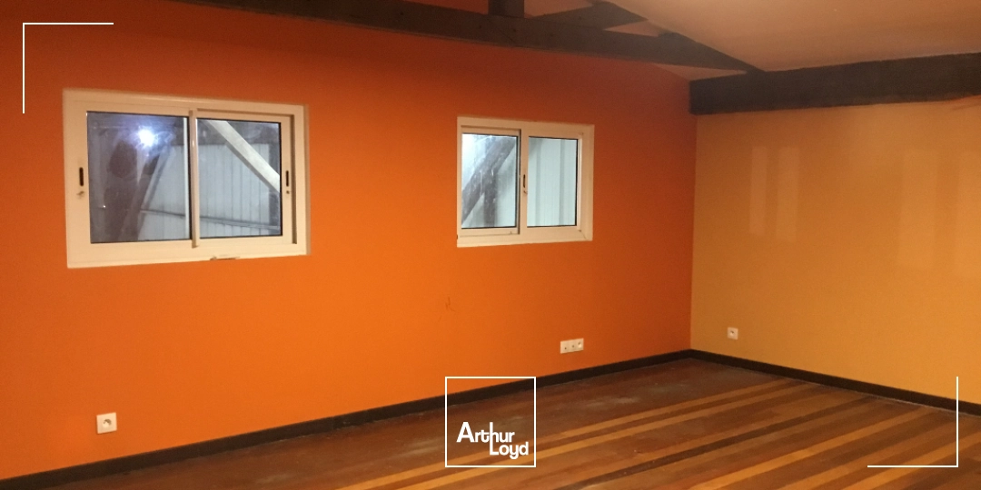 A louer Montsinéry Bâtiment 1000 m2