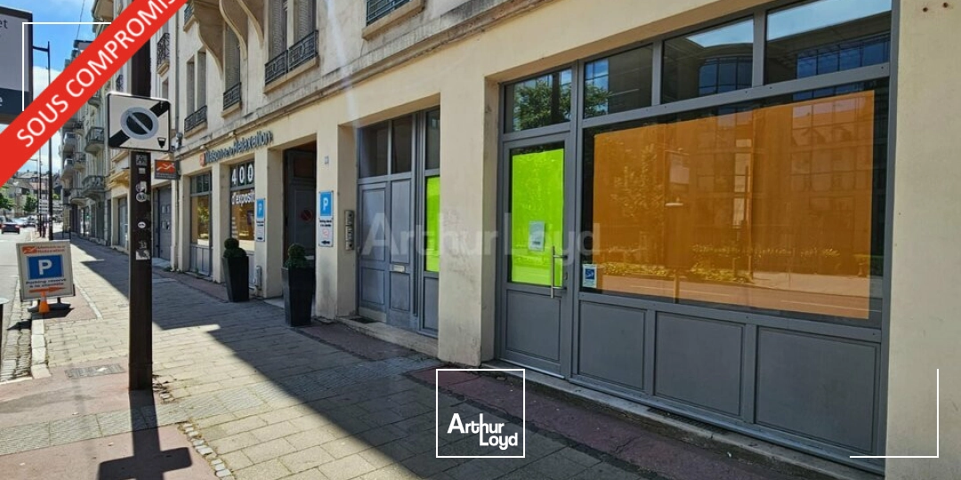 LOCAL COMMERCIAL à VENDRE de 453 m²