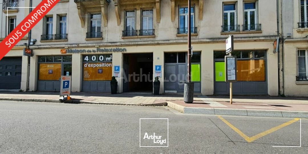 LOCAL COMMERCIAL à VENDRE de 453 m²