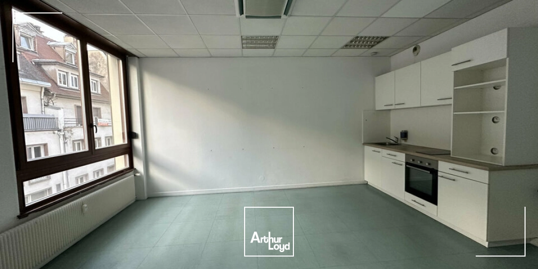 BUREAUX à LOUER de 928 m²