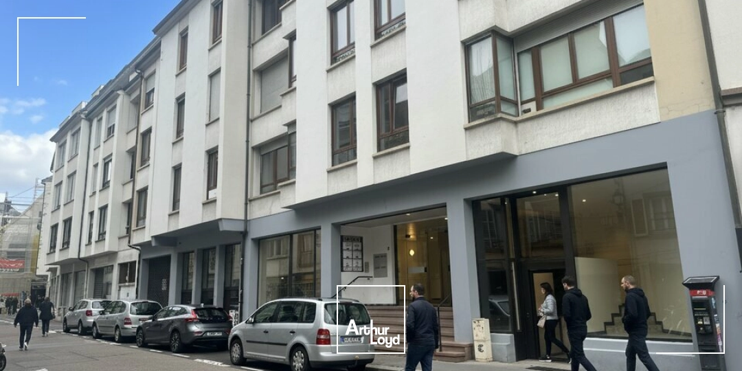 BUREAUX à LOUER de 928 m²