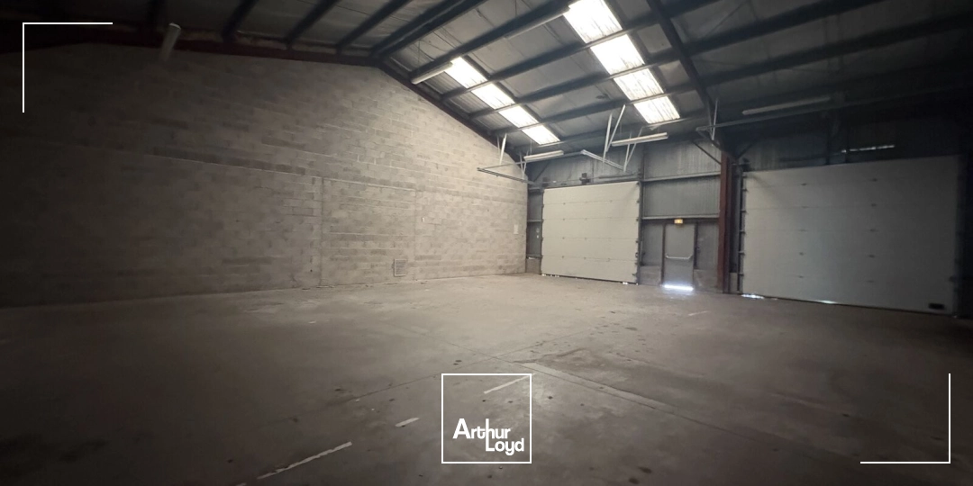 Cellules d'activités avec terrain à louer - 396 m2 - Saint Jean de Braye